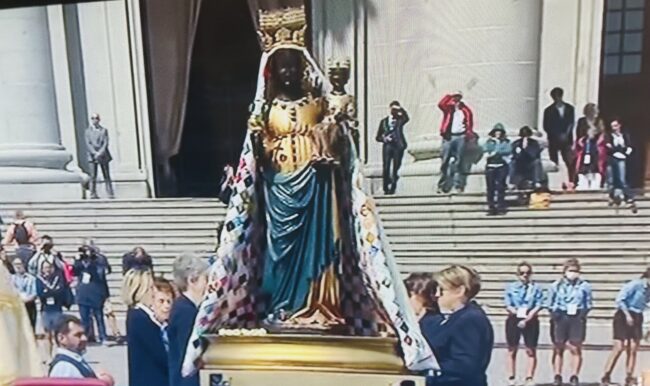 Un simulacro della Madonna d’Oropa in pellegrinaggio nelle nostre Parrocchie
